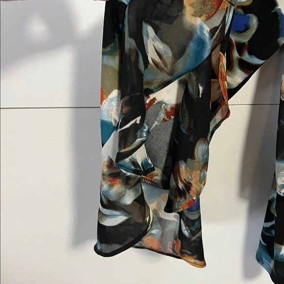 Attitudes by Renee Multicolor Floral V-Neck Blouse - Picture 3 of 7